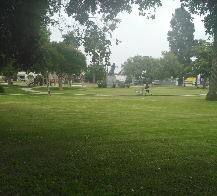 Garfield Park (Pomona,&nbspCA)